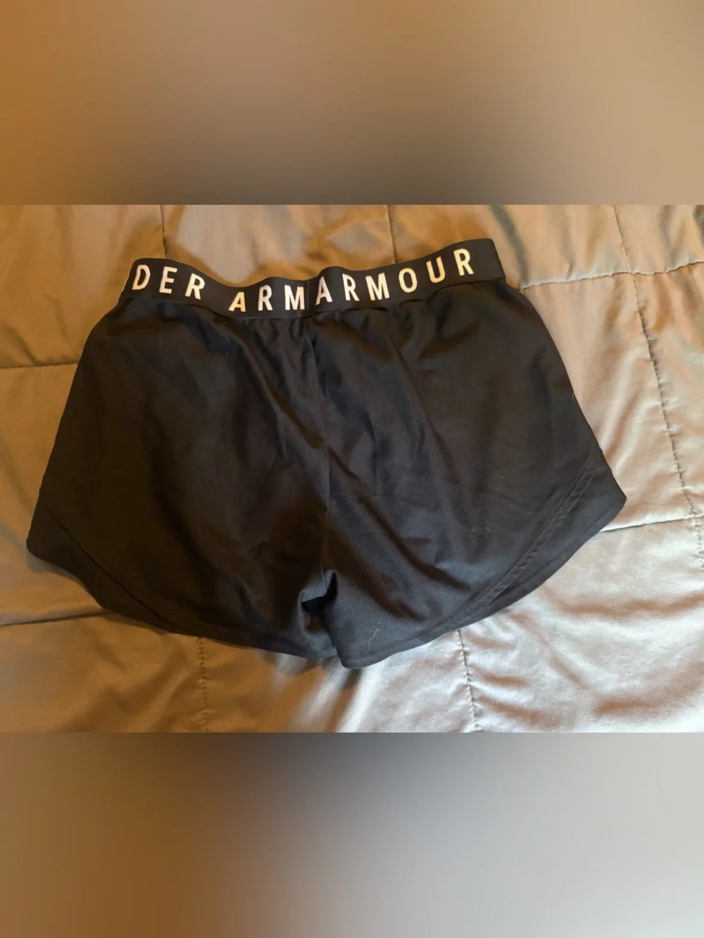 Women’s Under Armour shorts-size medium